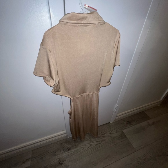 Dress - Picture 2 of 3